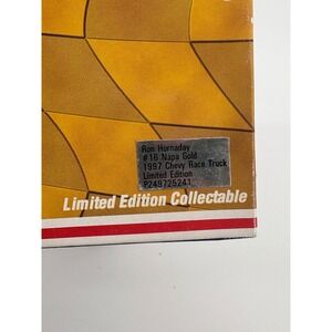 Costa Rica Toucan Wood‎ Slice Art Wall Decor Tropical Bird Vintage